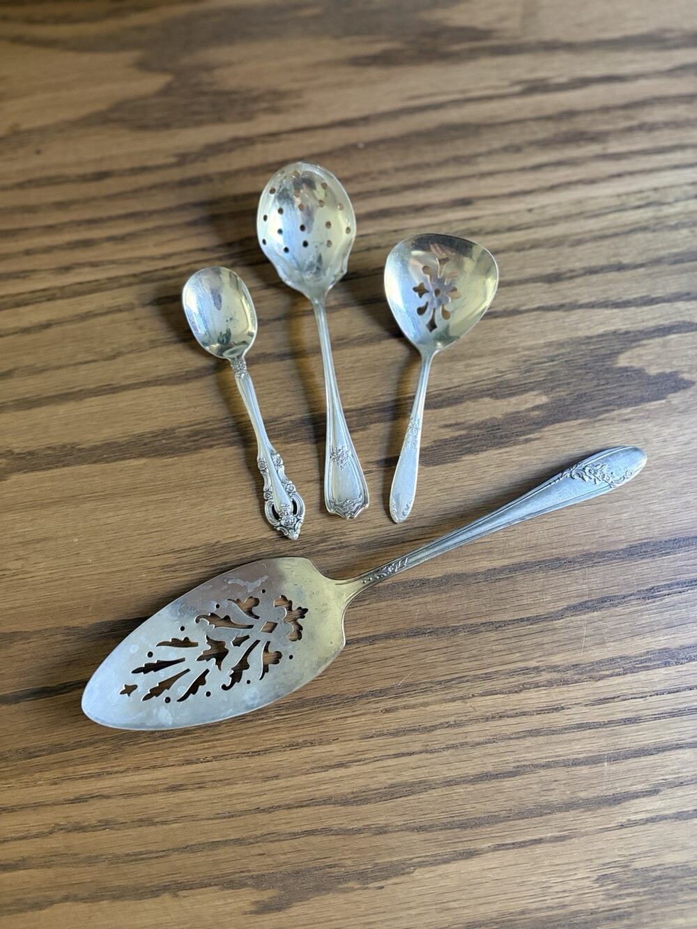 Vintage Silverplate Lot Pie Server Sugar Spoon Bonbon Spoon Lot Of 4 Mismatched